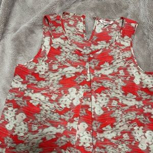 Juicy Couture short sleeve shirt with elegant sparkle on the front.